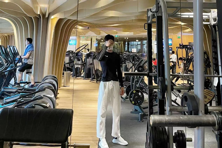 【斐燃尊宠会员】深圳2022年打卡好去处，这2件事承包你的吃喝玩乐...